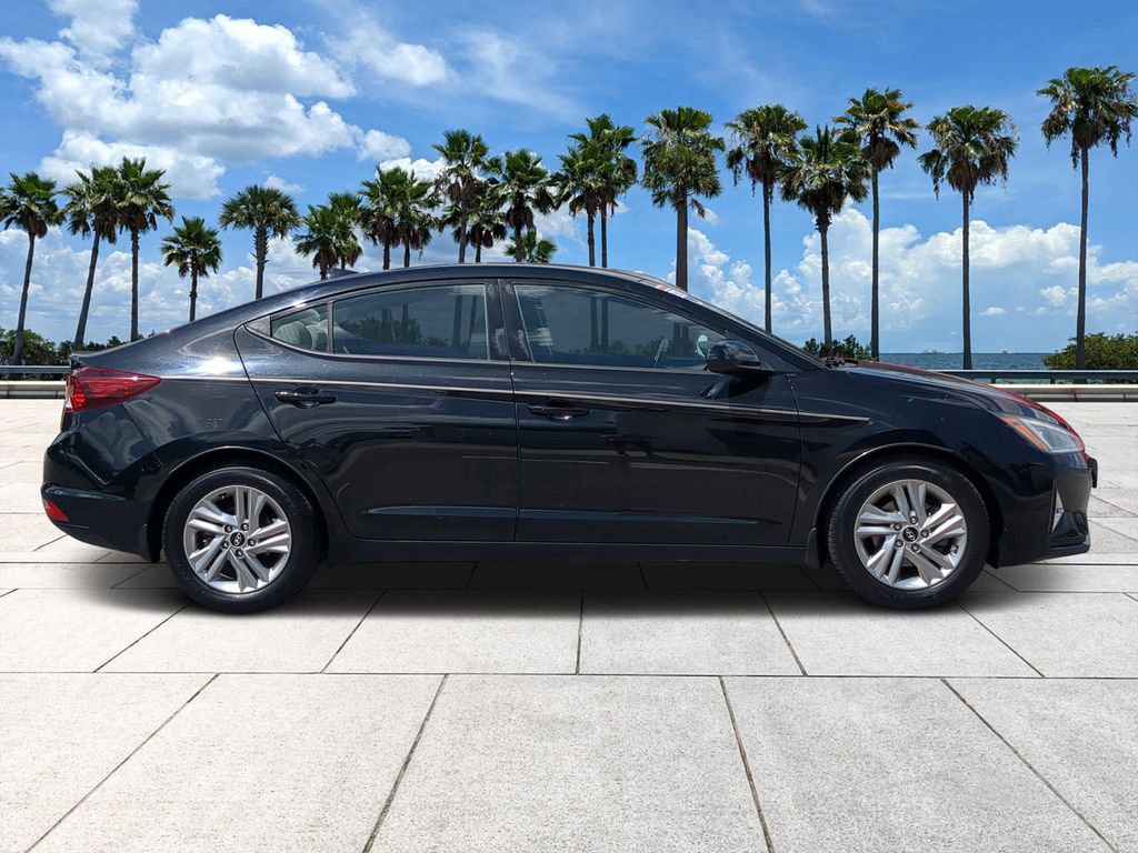 Used 2020 Hyundai Elantra Value Edition FWD image 3