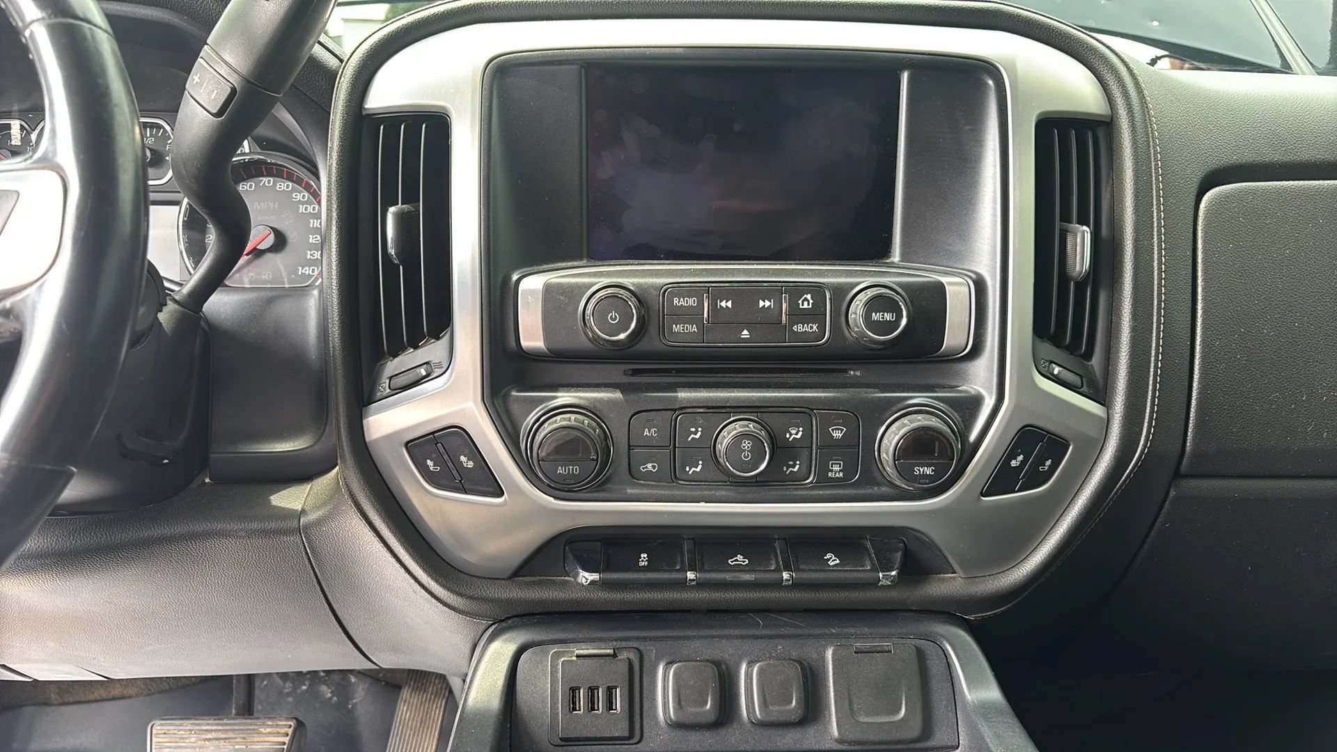 Used 2015 GMC Sierra 1500 SLE w/ SLE Value Package AWD/4WD image 24