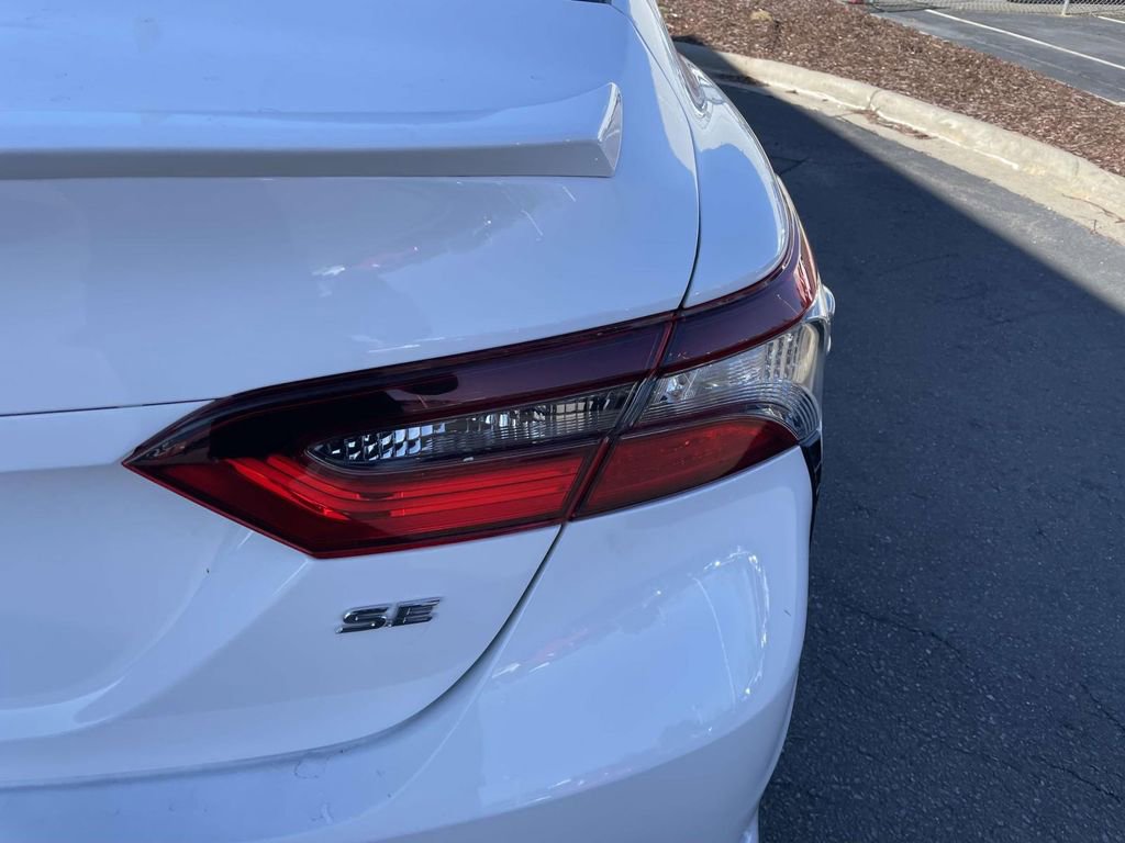 Used 2024 Toyota Camry SE image 17