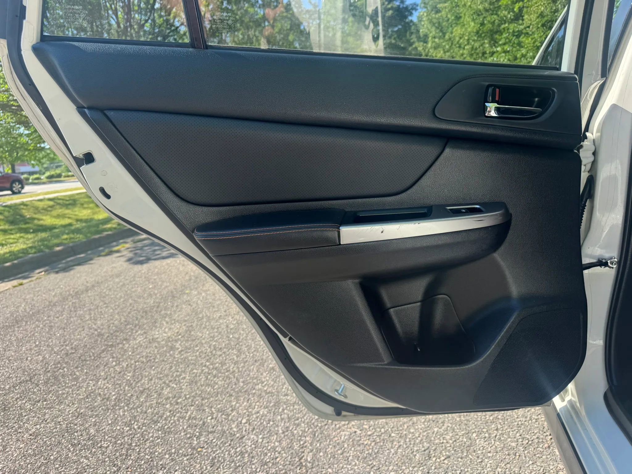 Used 2016 Subaru Crosstrek 2.0i Limited AWD/4WD image 11