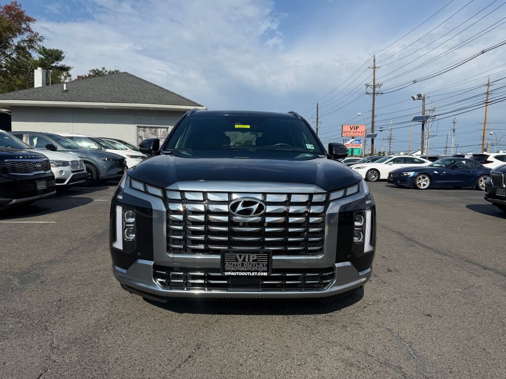 Used 2024 Hyundai Palisade Calligraphy AWD/4WD image 2