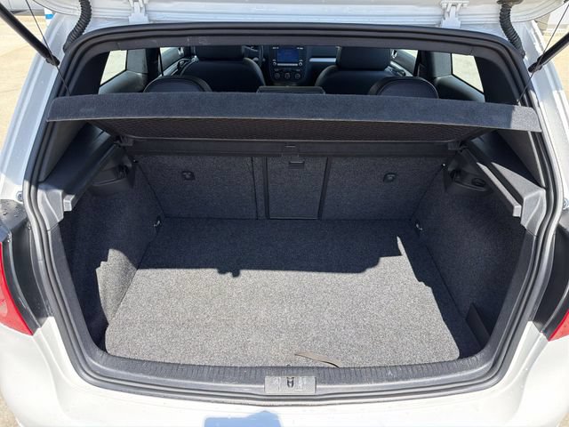 Used 2008 Volkswagen R32 AWD/4WD image 25