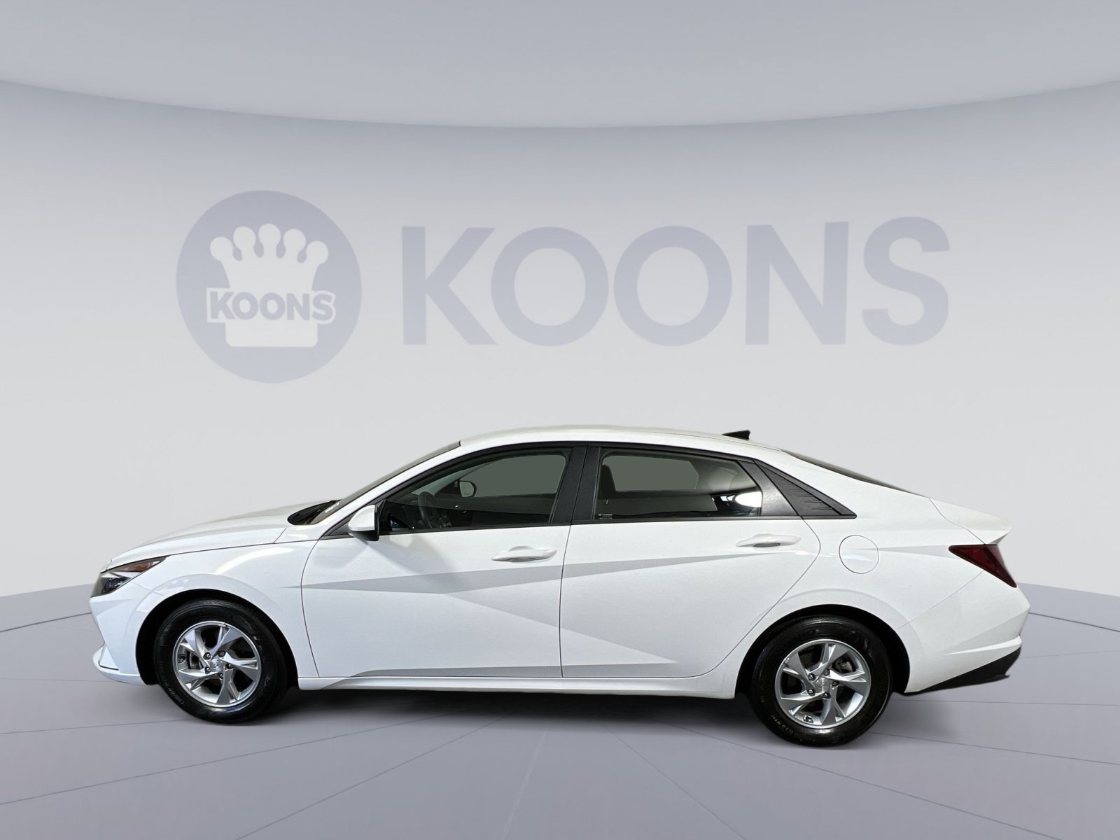 Used 2023 Hyundai Elantra SE FWD image 7