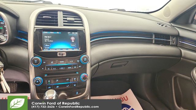 Used 2015 Chevrolet Malibu LT w/ Power Convenience Package image 16