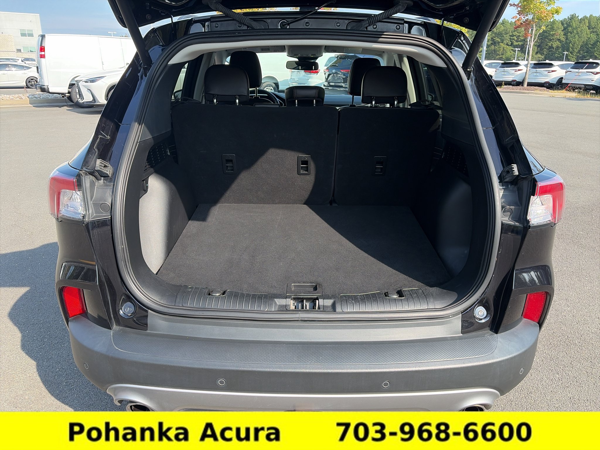 Used 2021 Ford Escape Titanium w/ Titanium Elite Package AWD/4WD image 24