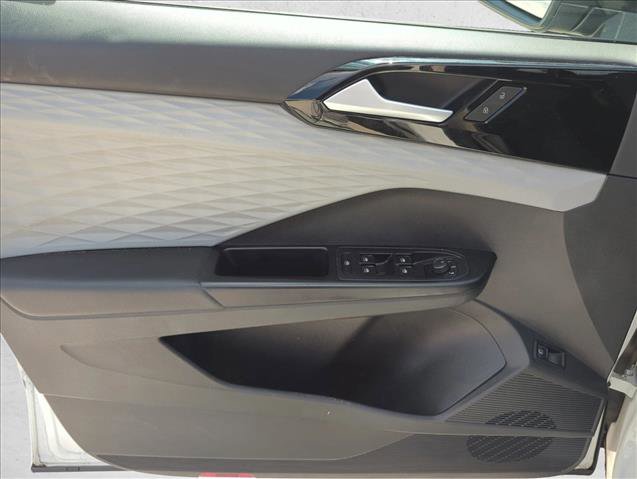 Used 2022 Volkswagen Taos S image 7
