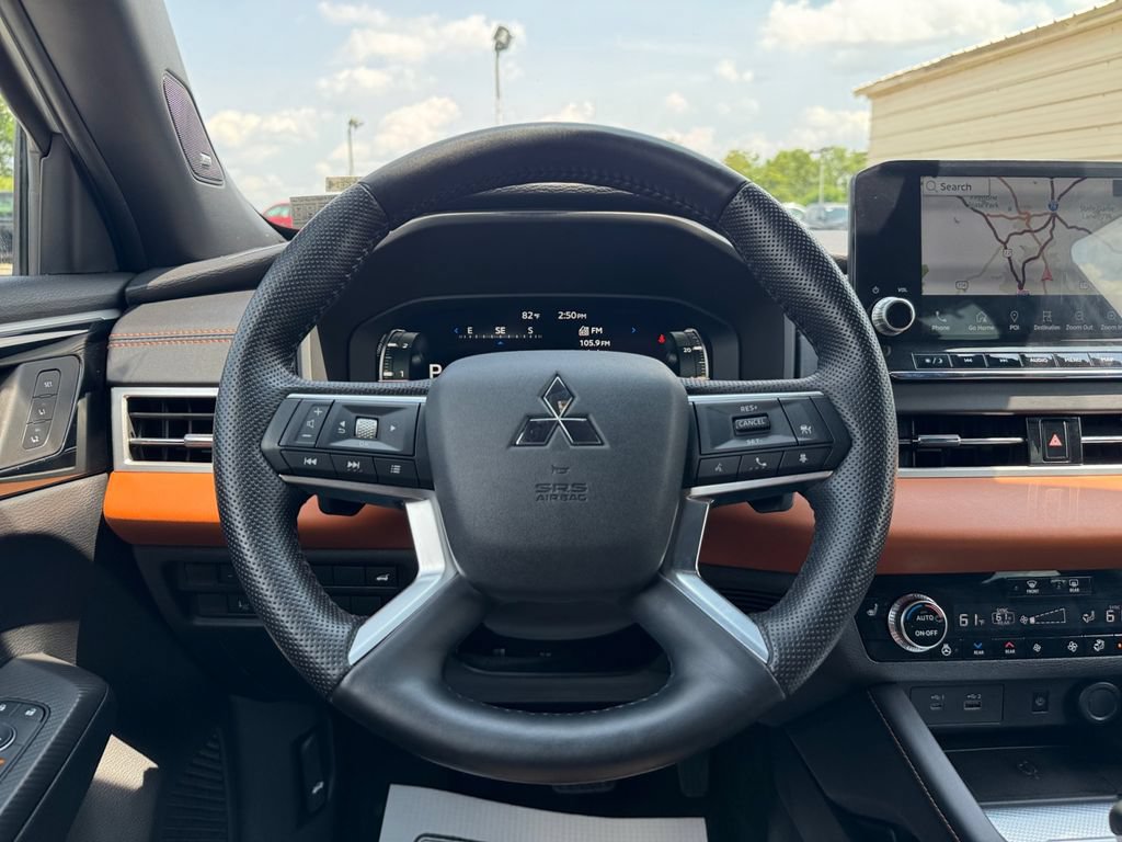 Used 2022 Mitsubishi Outlander SEL AWD/4WD image 15
