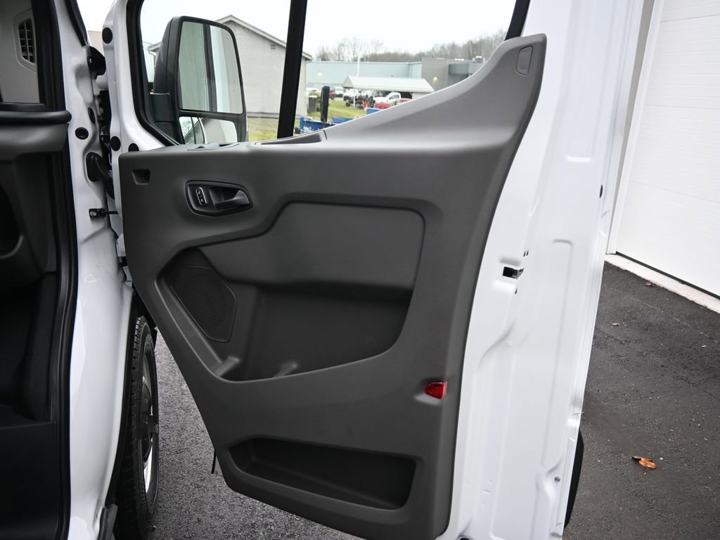 New 2026 Ford Transit 250 148 Medium Roof w/ Load Area Protection Package image 61