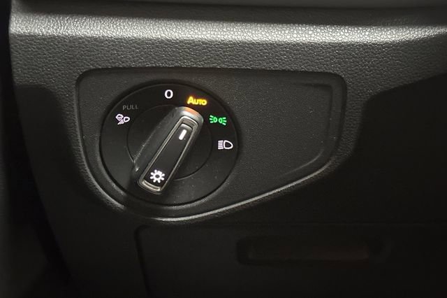 Used 2021 Volkswagen Atlas SE image 34