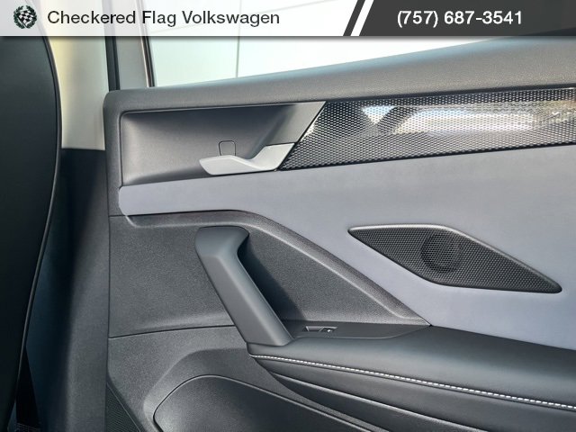 New 2025 Volkswagen Tiguan SE image 52