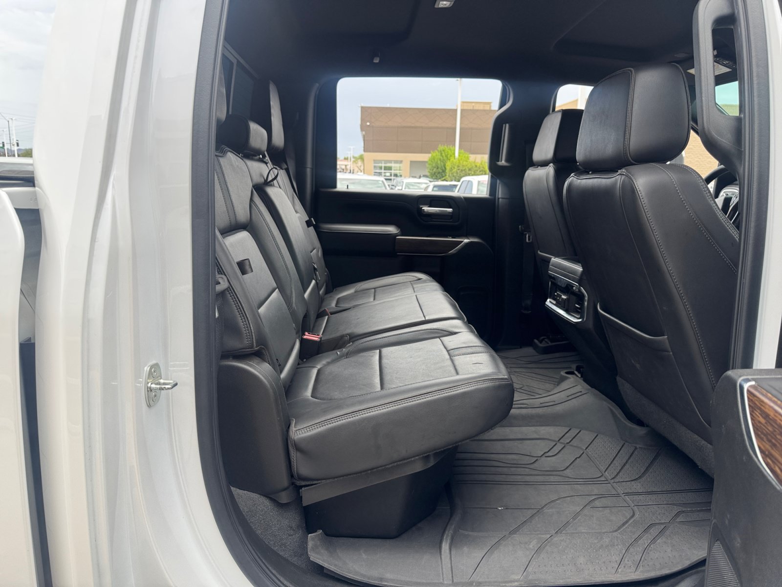 Used 2022 Chevrolet Silverado 2500 High Country AWD/4WD image 19
