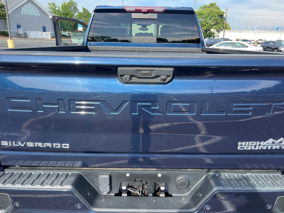 Used 2020 Chevrolet Silverado 3500 High Country w/ Z71 Off-Road Package AWD/4WD image 18