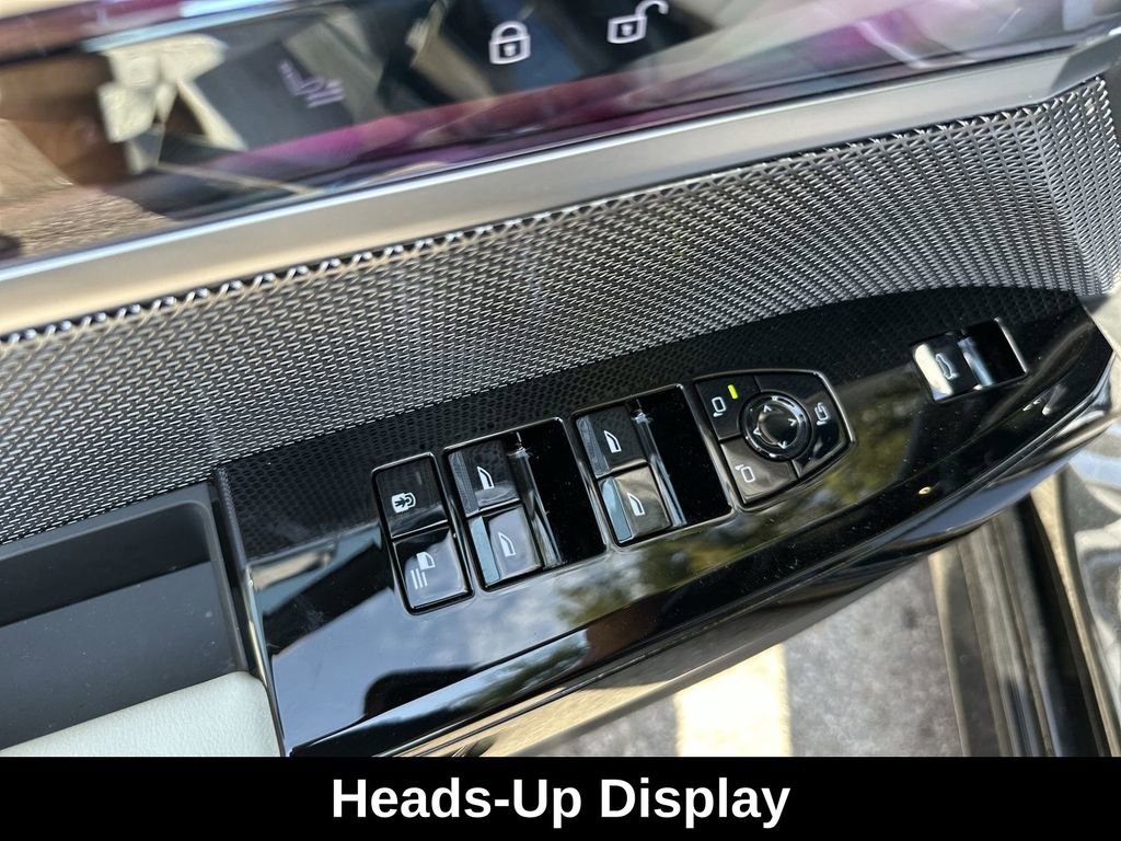 Used 2024 BMW 760i xDrive w/ Executive Package image 18