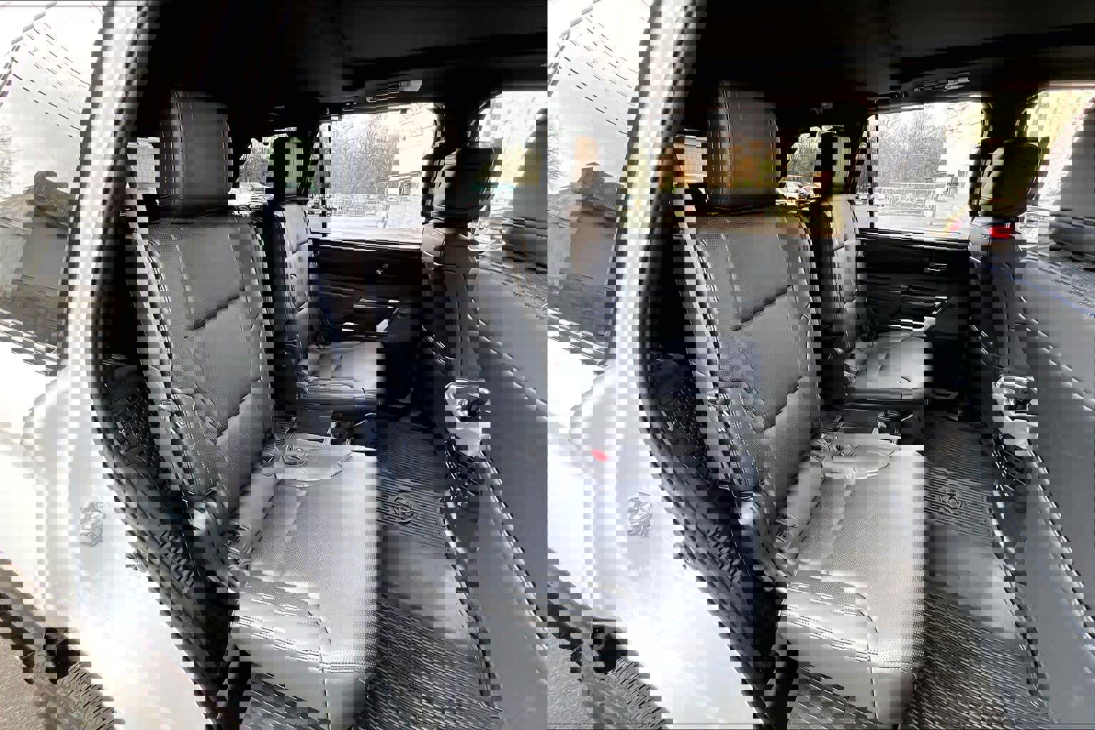 Used 2025 Toyota Sequoia Platinum image 18