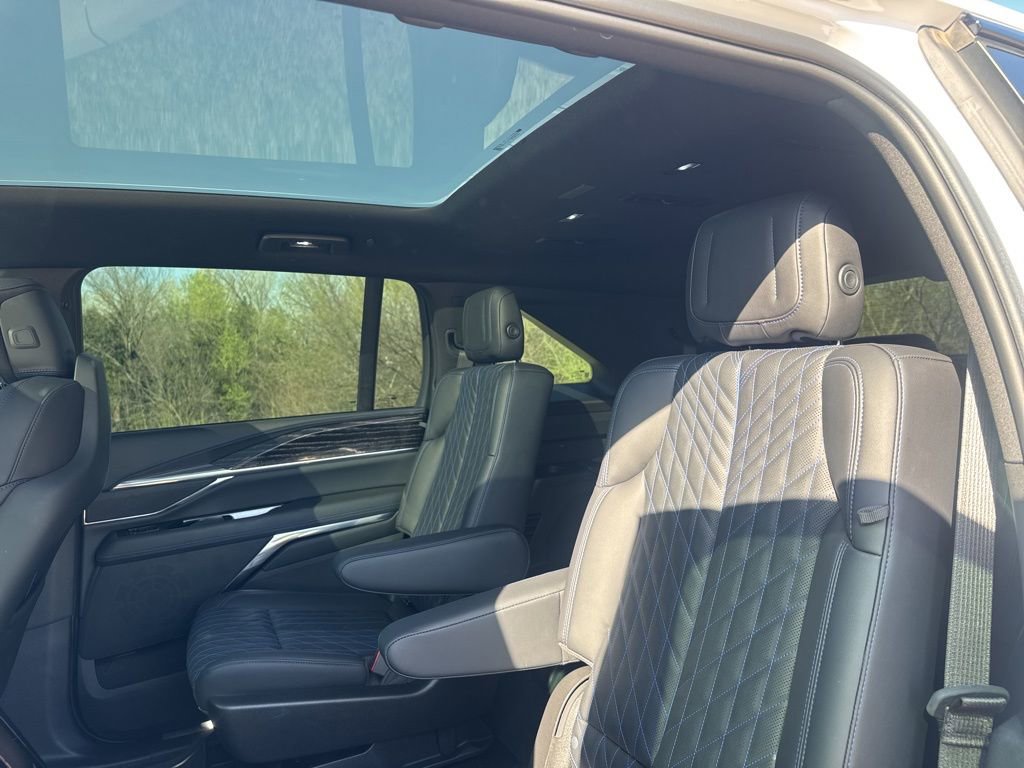 Used 2025 Cadillac Escalade IQ Sport 1 image 31