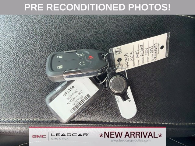 Used 2023 GMC Acadia SLE w/ Driver Convenience Package AWD/4WD image 28