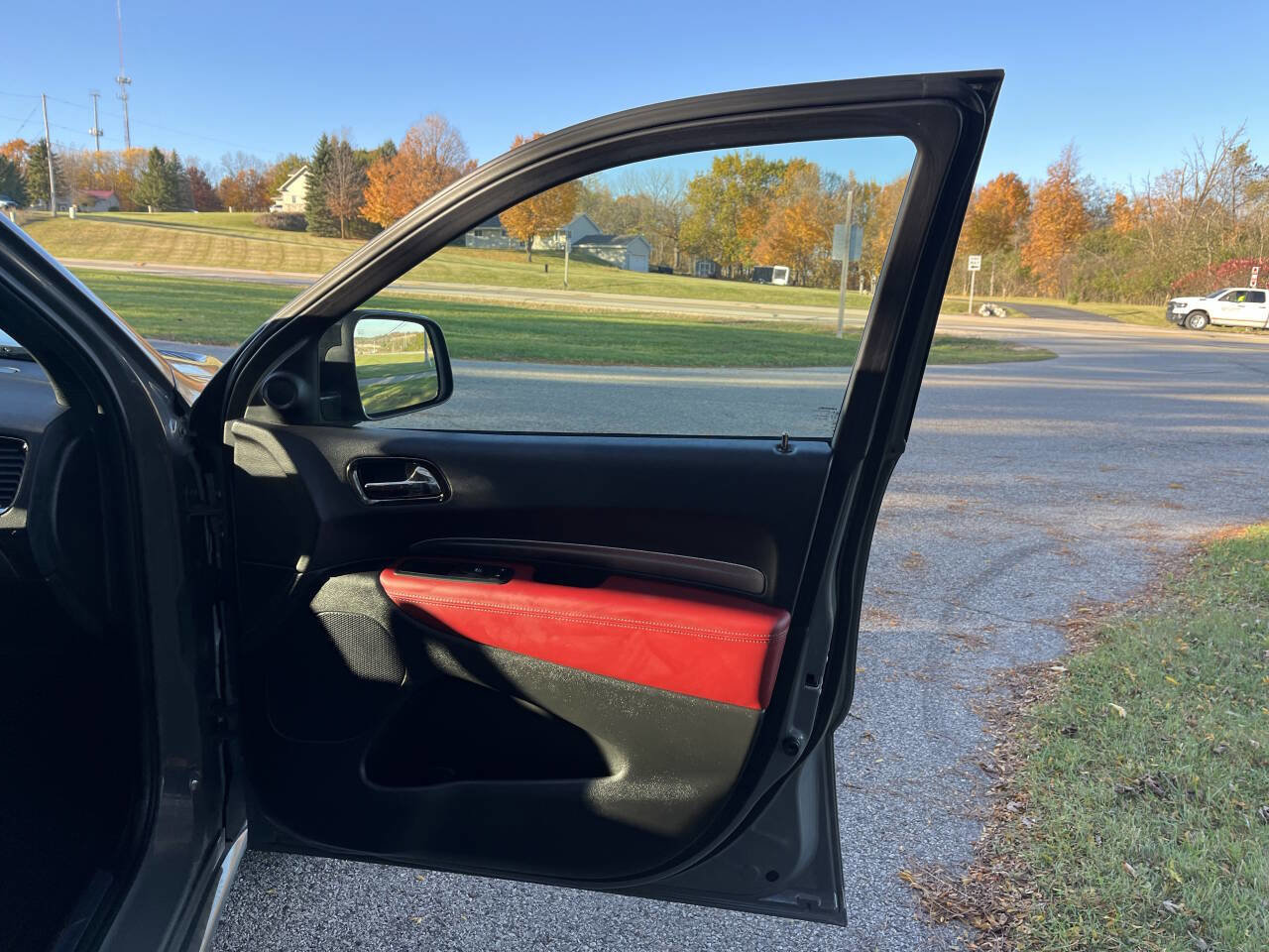 Used 2019 Dodge Durango R/T w/ Technology Group image 33