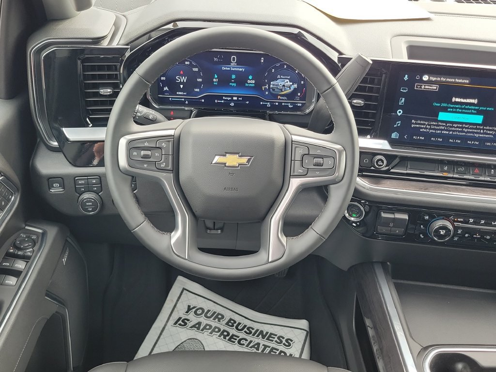 Used 2025 Chevrolet Silverado 2500 LTZ w/ LTZ Convenience Package AWD/4WD image 34