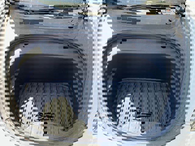 Used 2023 Tesla Model 3 Performance image 5