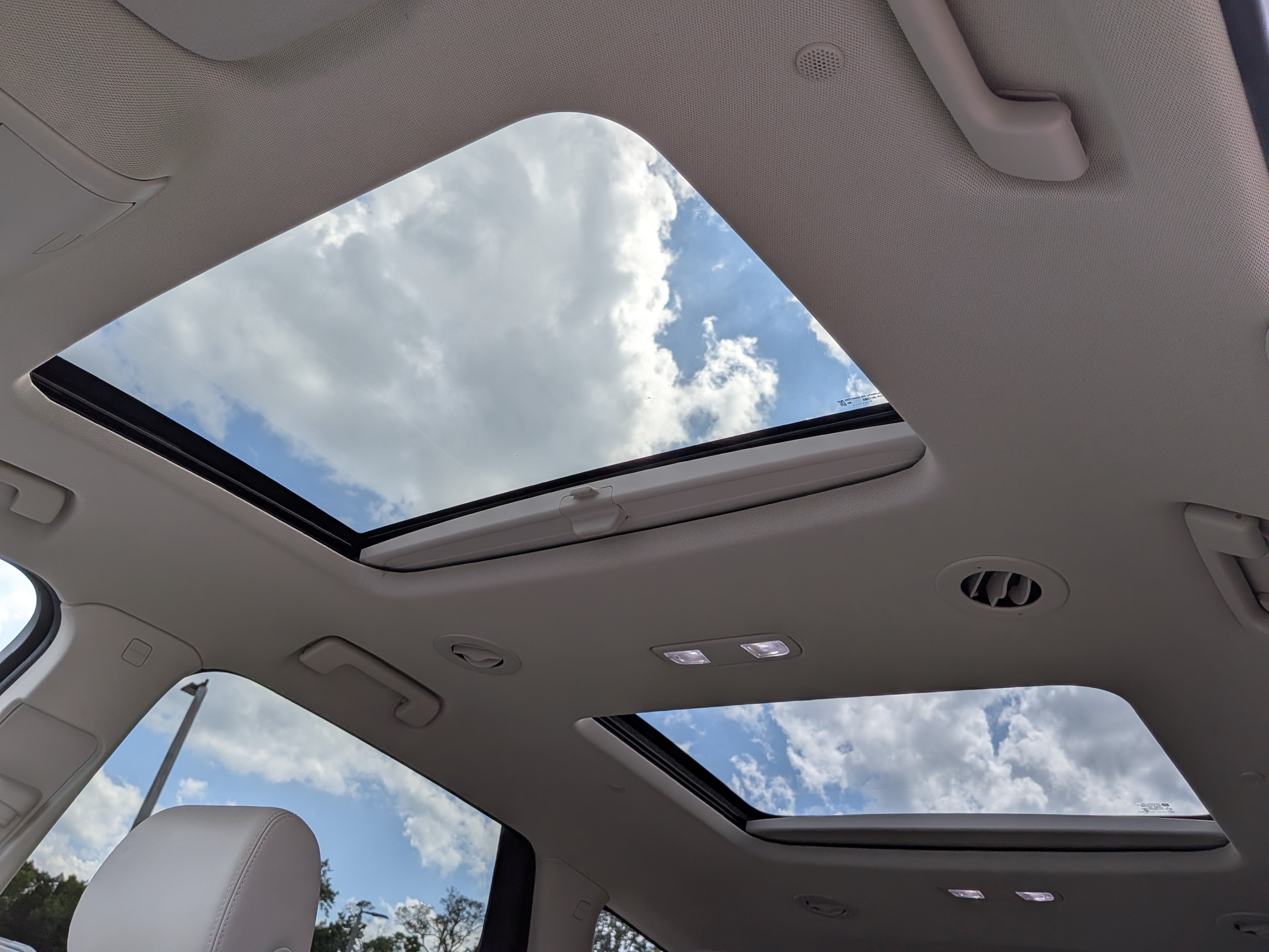 Certified 2023 Buick Enclave Essence w/ Experience Buick Package FWD image 21