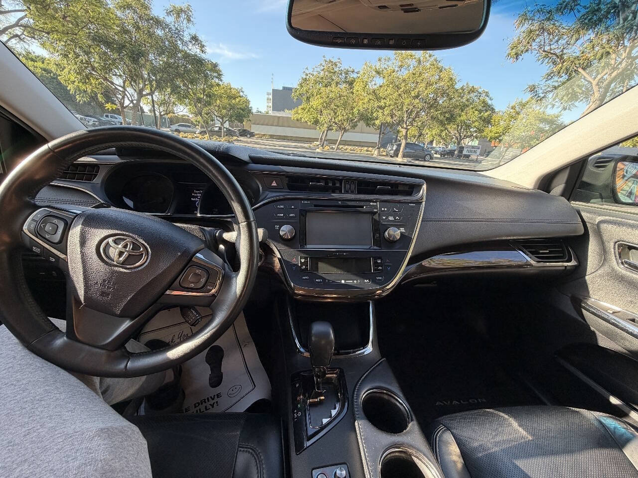 Used 2015 Toyota Avalon Limited FWD image 12