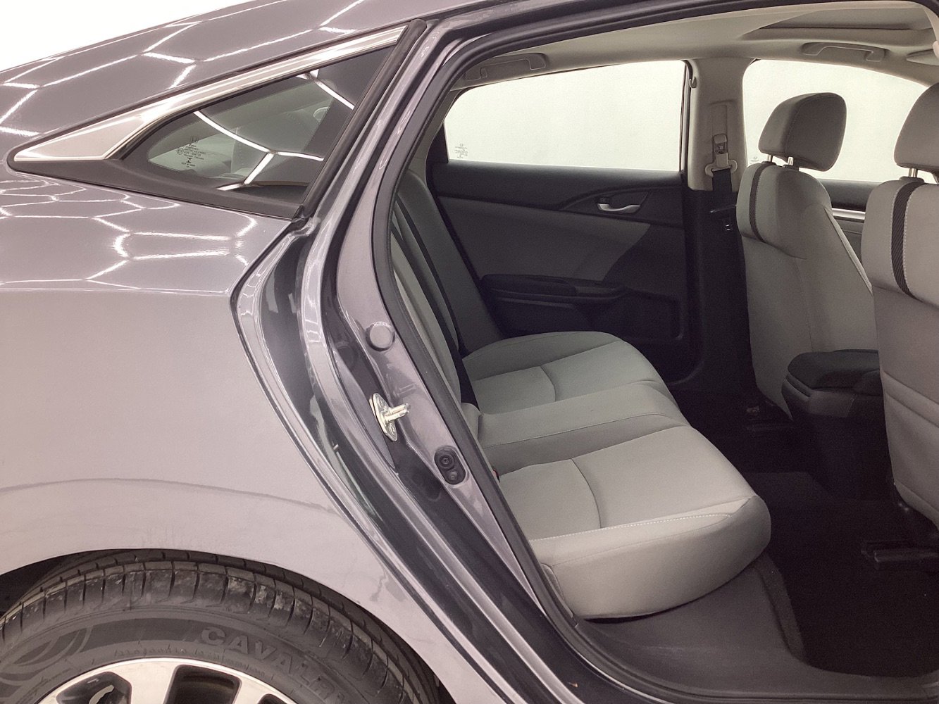 Used 2018 Honda Civic EX image 21