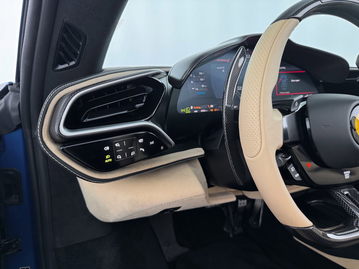 Used 2024 Ferrari 296 GTS image 17