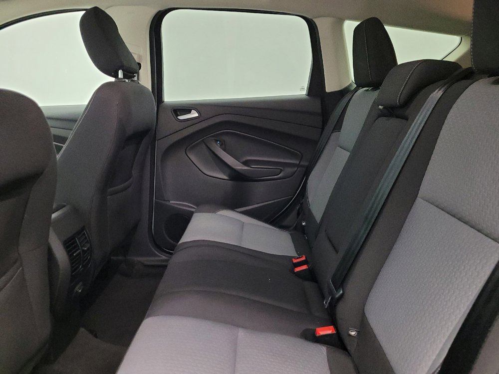 Used 2018 Ford Escape SE image 18