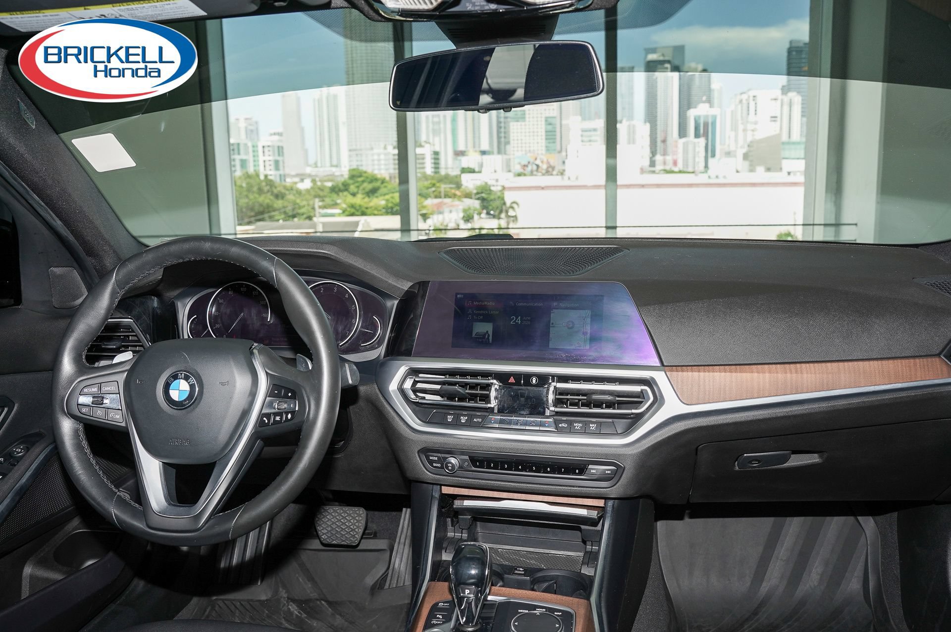 Used 2020 BMW 330i Sedan w/ Driving Assistance Package RWD image 22