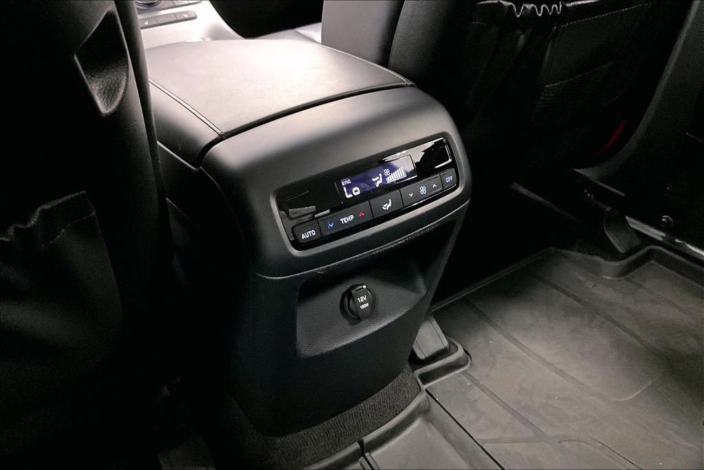 Used 2025 Hyundai Palisade SEL FWD image 29