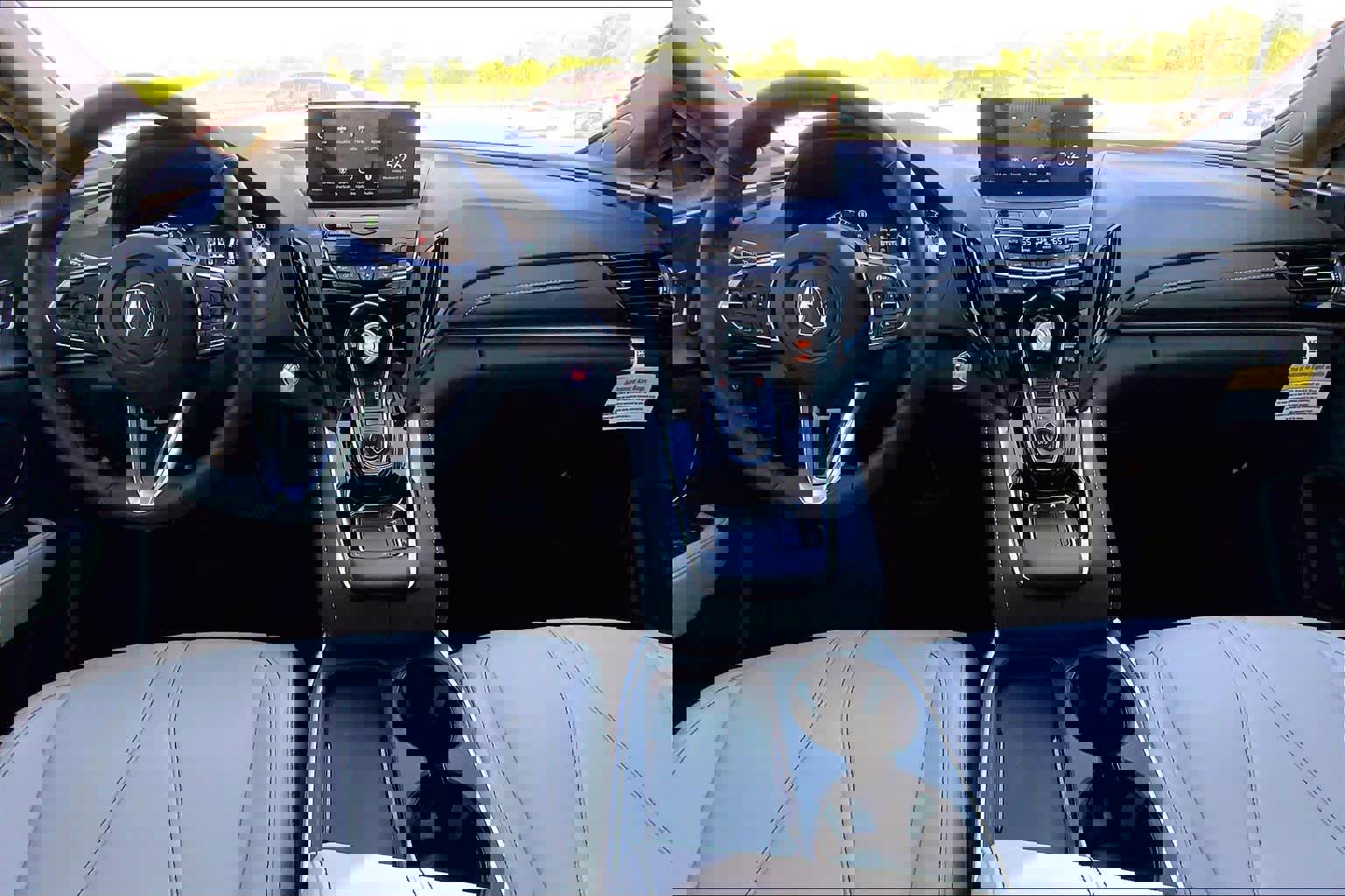 Used 2025 Acura RDX SH-AWD image 16