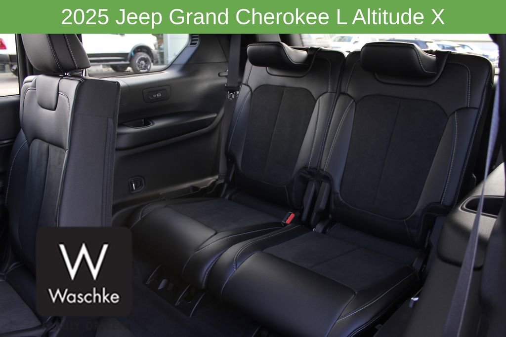 New 2025 Jeep Grand Cherokee L Altitude image 15