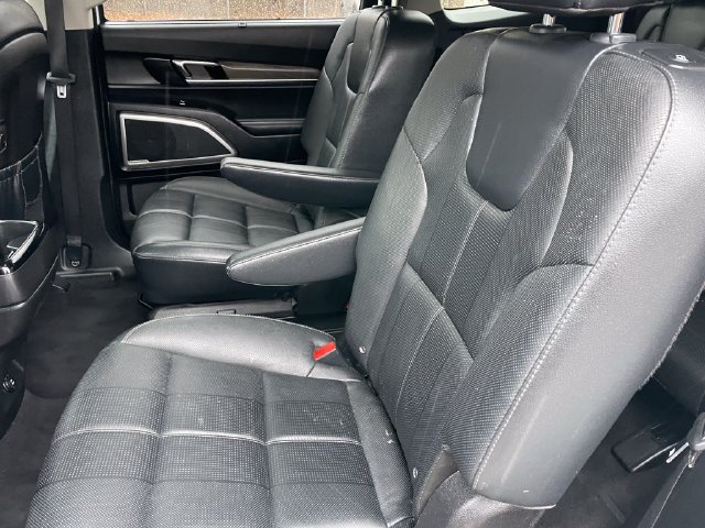 Used 2022 Kia Telluride EX w/ EX Premium Package AWD/4WD image 7