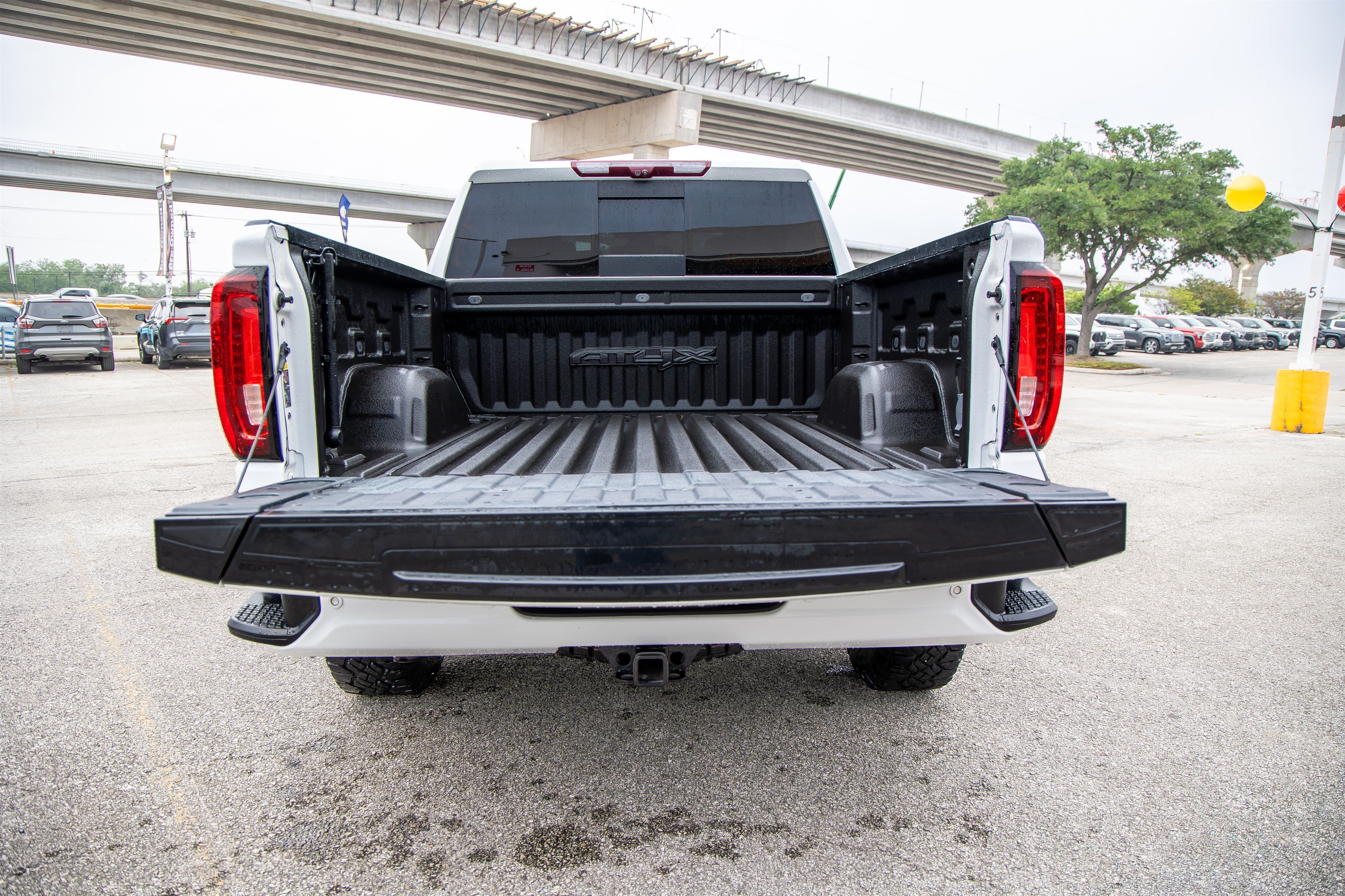 Used 2023 GMC Sierra 1500 AT4X AWD/4WD image 12