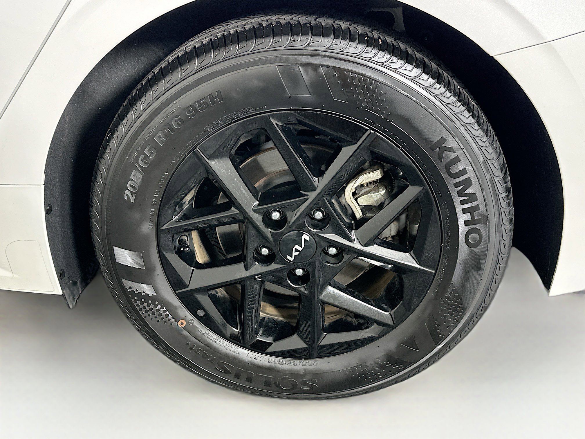 Used 2025 Kia K5 LXS image 11