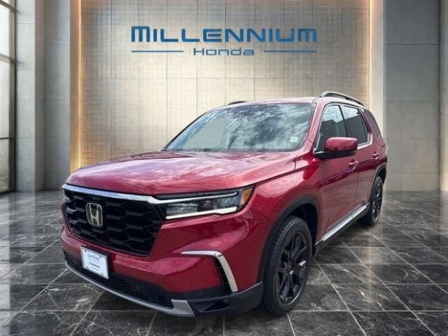 Certified 2025 Honda Pilot Touring 360° Tour