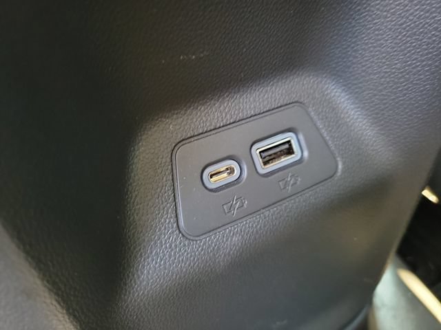 Certified 2023 Buick Envision Essence AWD/4WD image 9