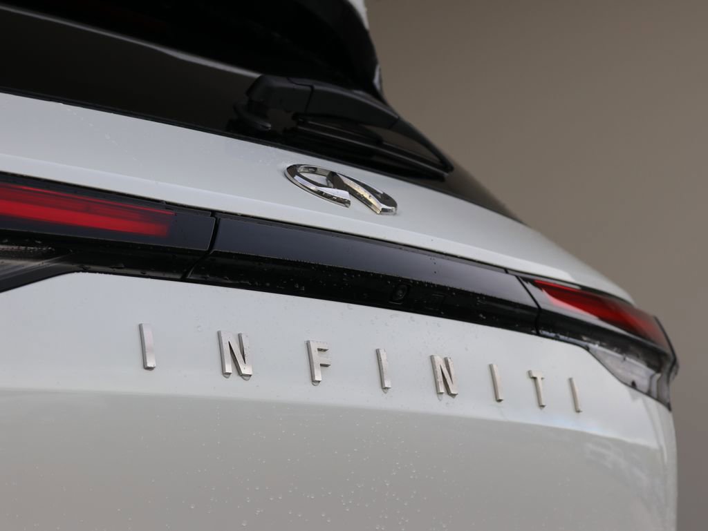 Certified 2023 INFINITI QX60 Luxe w/ Cargo Package image 14