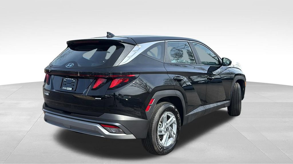 Used 2025 Hyundai Tucson SE AWD/4WD image 7