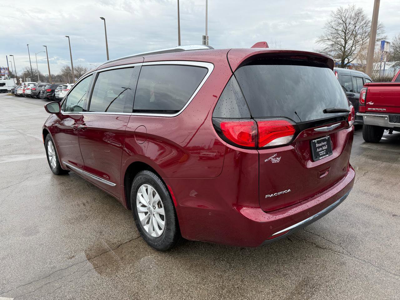 Used 2018 Chrysler Pacifica Touring-L Plus w/ Advanced Safetytec Group image 5