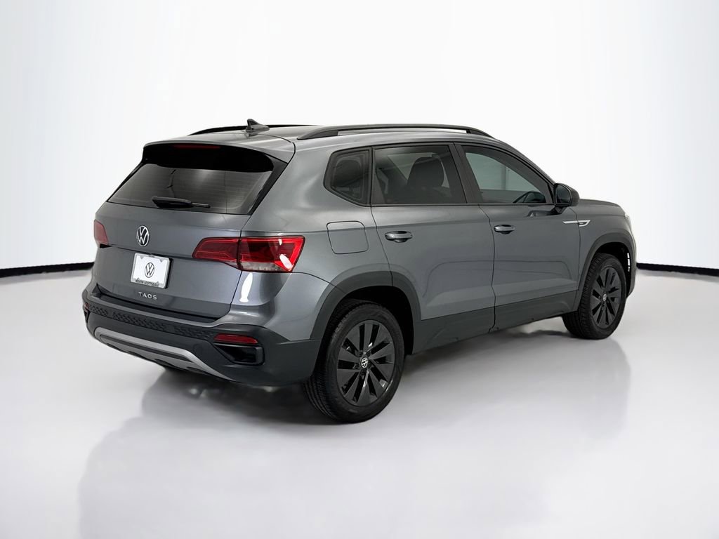 Certified 2023 Volkswagen Taos S image 5