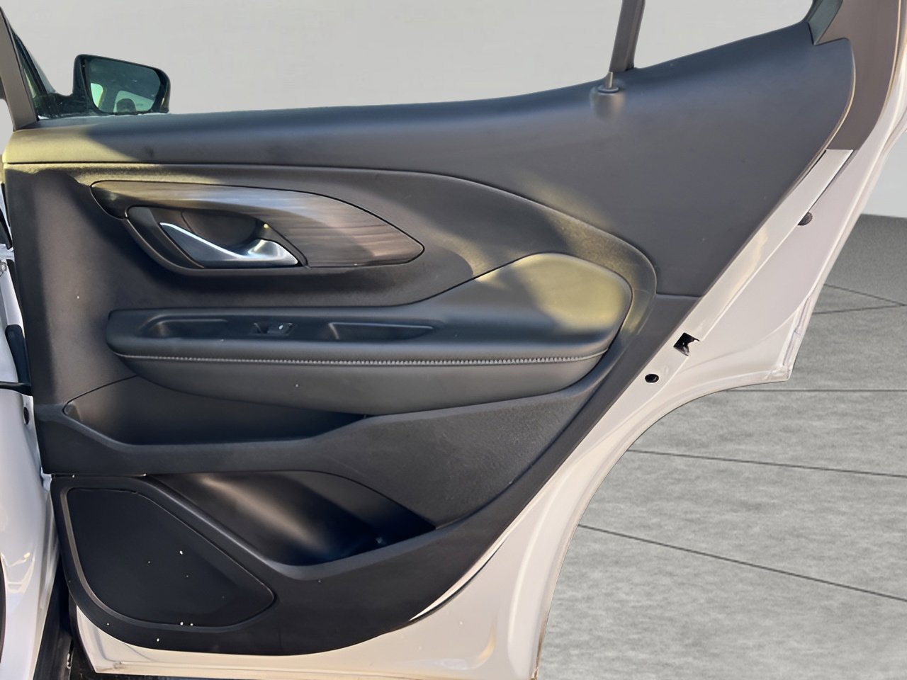 Used 2024 GMC Terrain SLE image 58