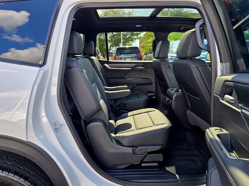 New 2026 GMC Acadia Elevation w/ Black Edition AWD/4WD image 24