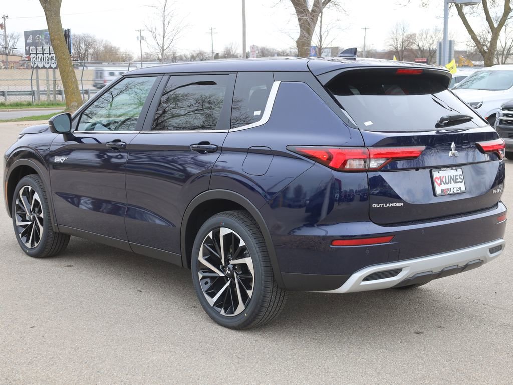 New 2025 Mitsubishi Outlander SE image 7