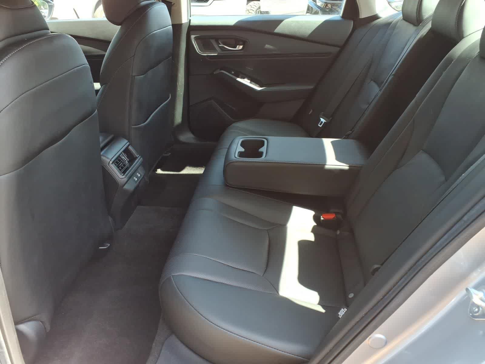 Used 2023 Honda Accord Touring image 9