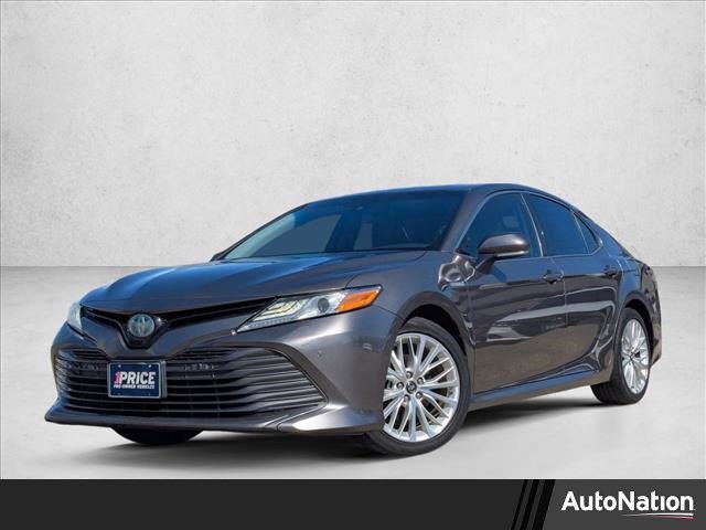 Used 2018 Toyota Camry XLE image 1