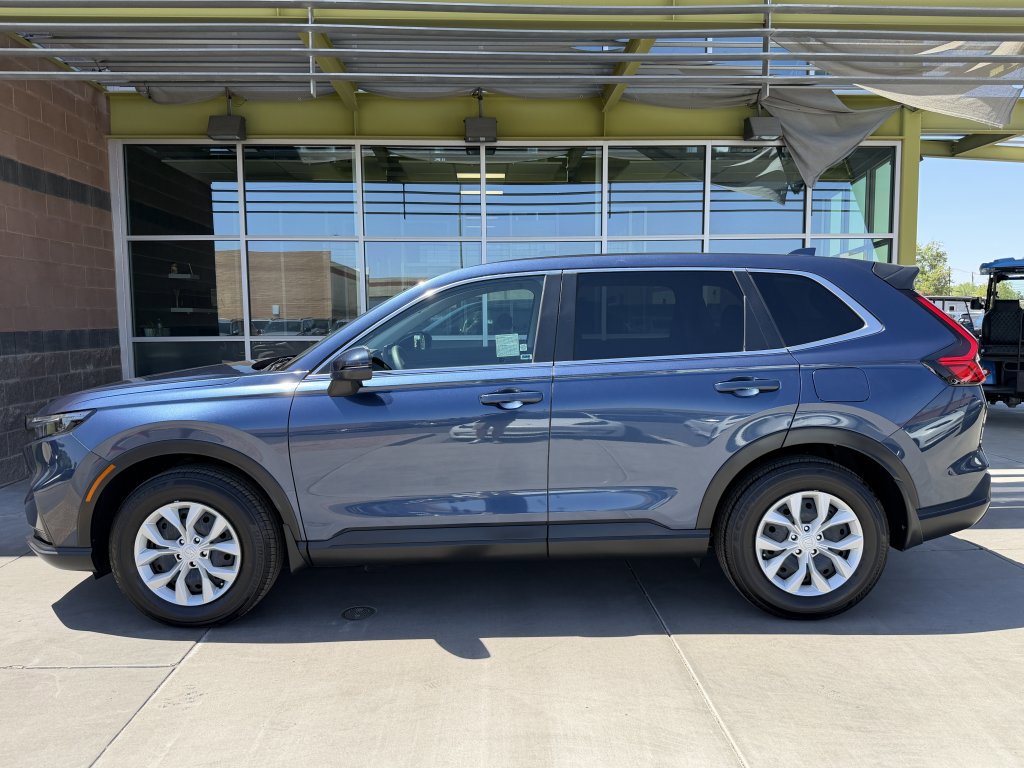Used 2025 Honda CR-V LX image 7