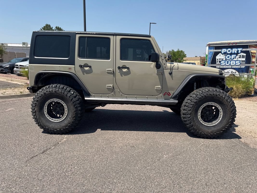 Used 2017 Jeep Wrangler Unlimited Sport w/ Quick Order Package 24S AWD/4WD image 2