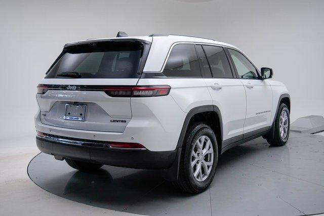 Used 2022 Jeep Grand Cherokee Limited w/ Luxury Tech Group II image 6