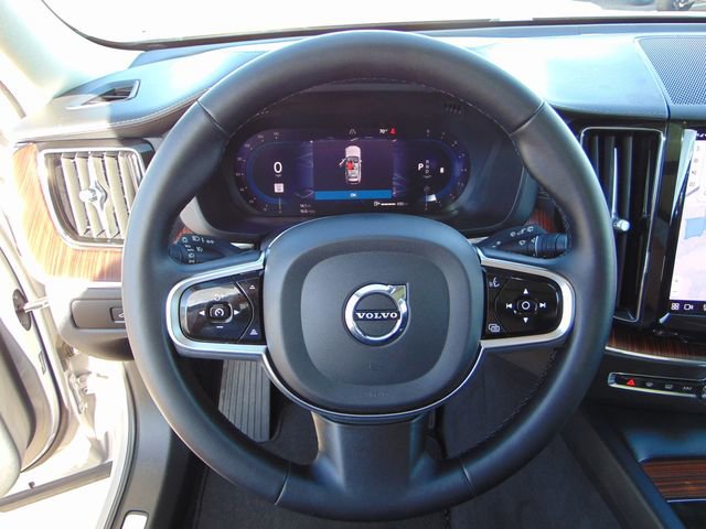 Used 2023 Volvo XC60 B5 Ultimate w/ Climate Package image 15
